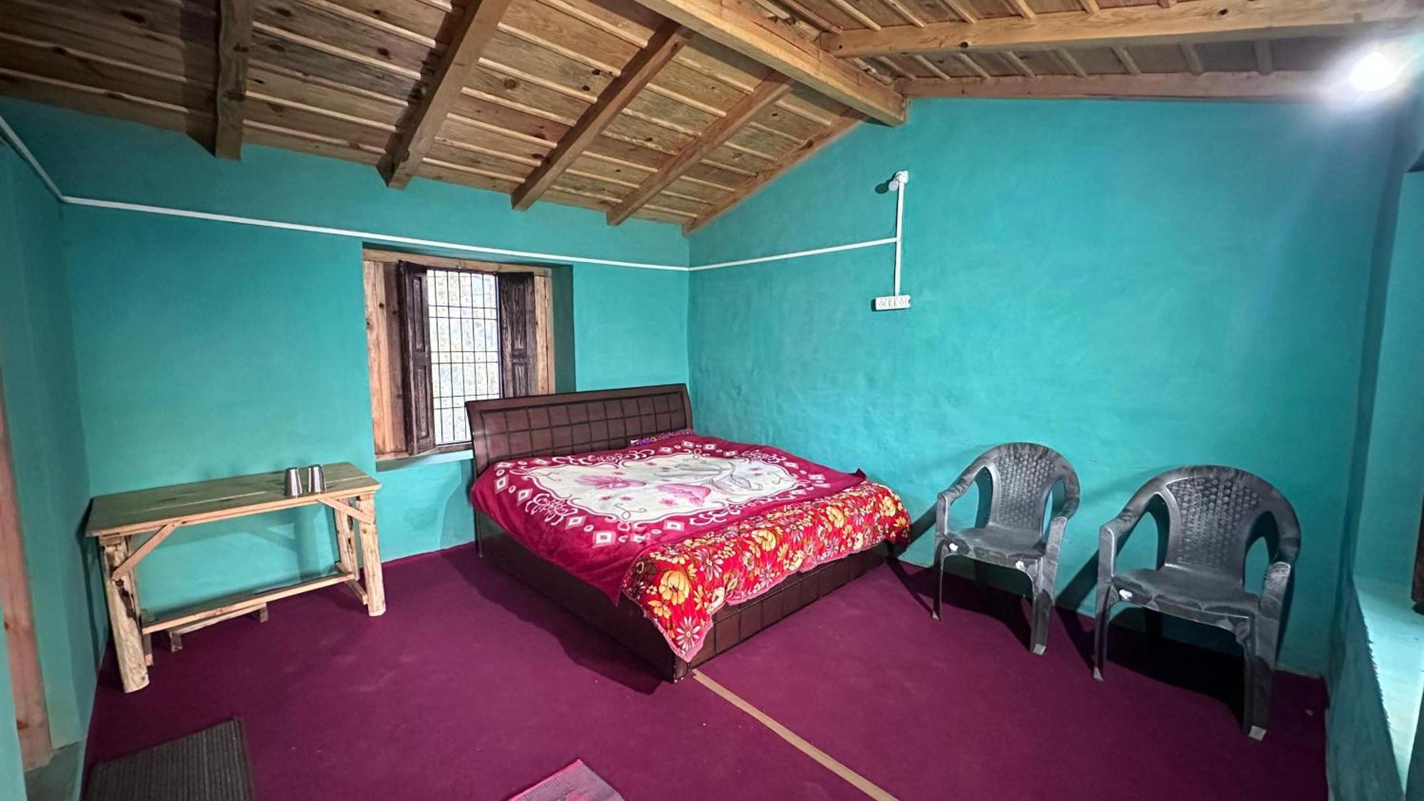Joshi Cottage Бинсар Екстериор снимка